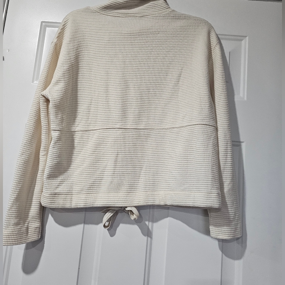Club Monaco pullover ribbed top with ribbon pull string size small - Picture 10 of 11
